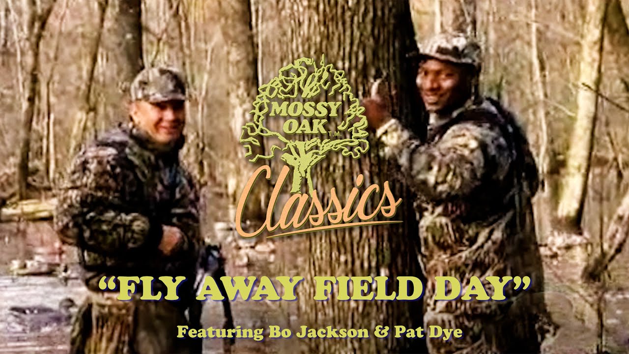 Fly Away Field Day w/ Bo Jackson & Pat Dye | Mossy Oak Classics