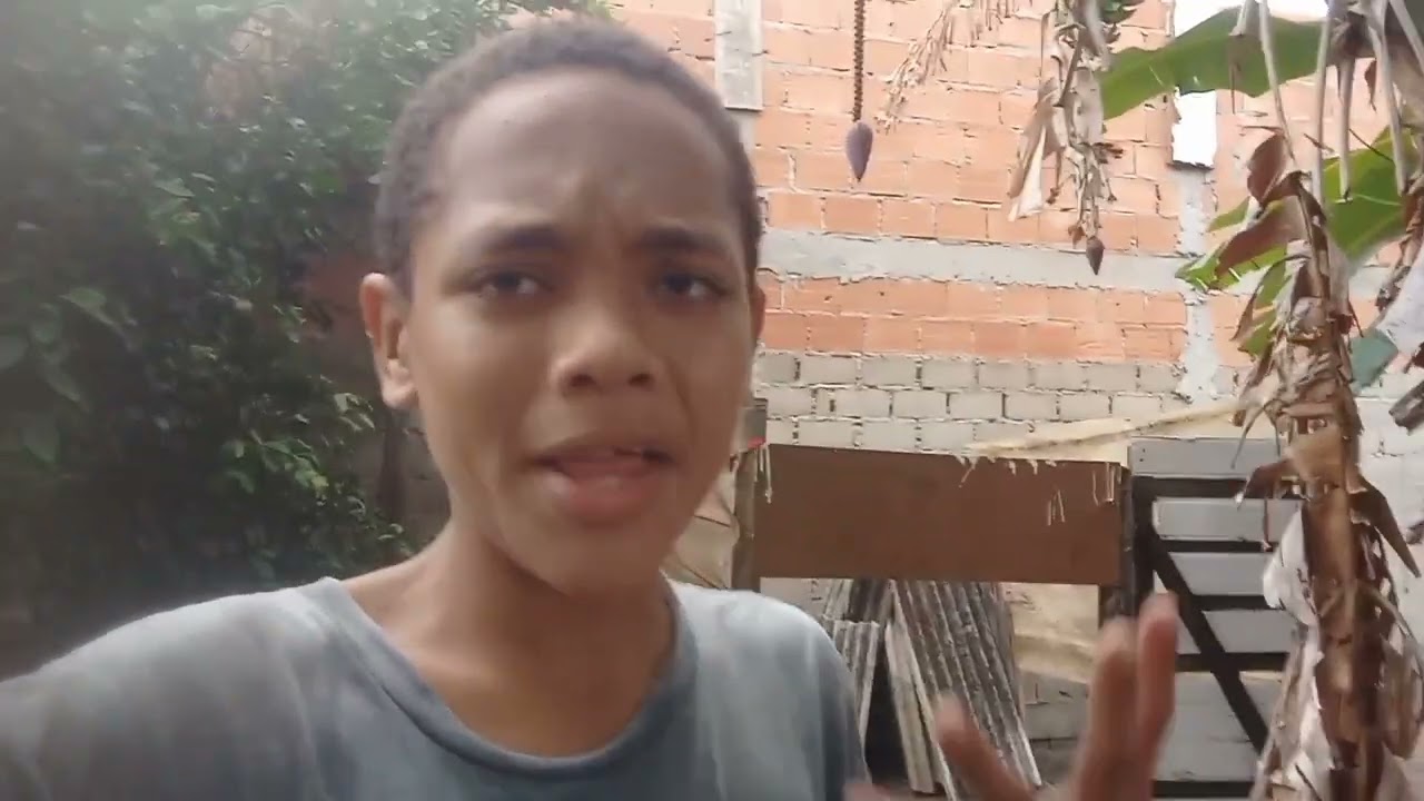 Choveu muito na minha cidade e eu vou mostrar como que ficou o meu quintal e os meus galos