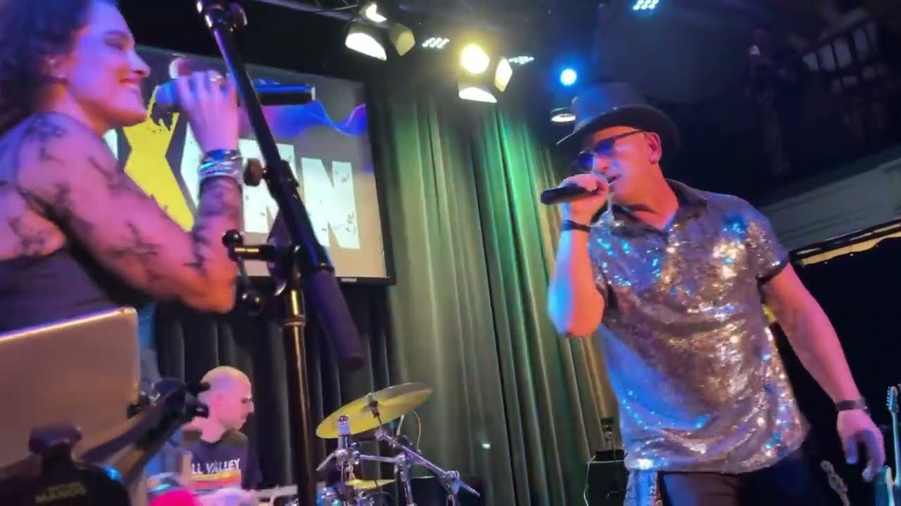 Roxann Live - Take On Me