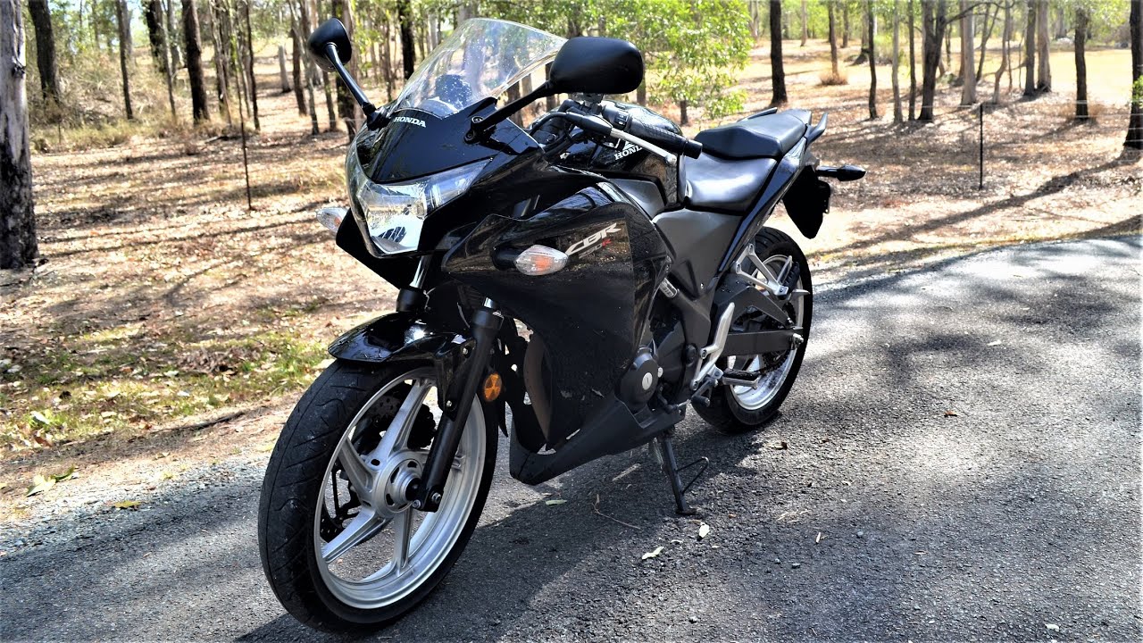 Обзор Honda CBR250R