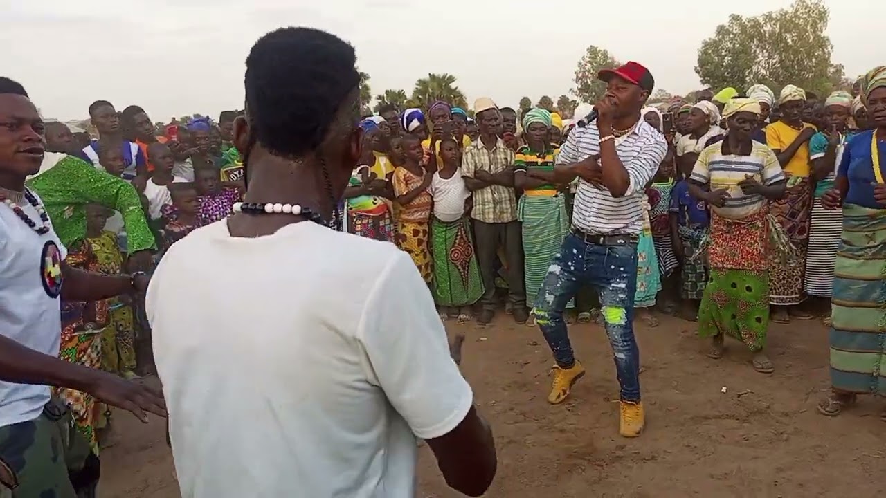 hommage à notre papa Lambon yaali à tanlona  dans le canton de Naki Este
