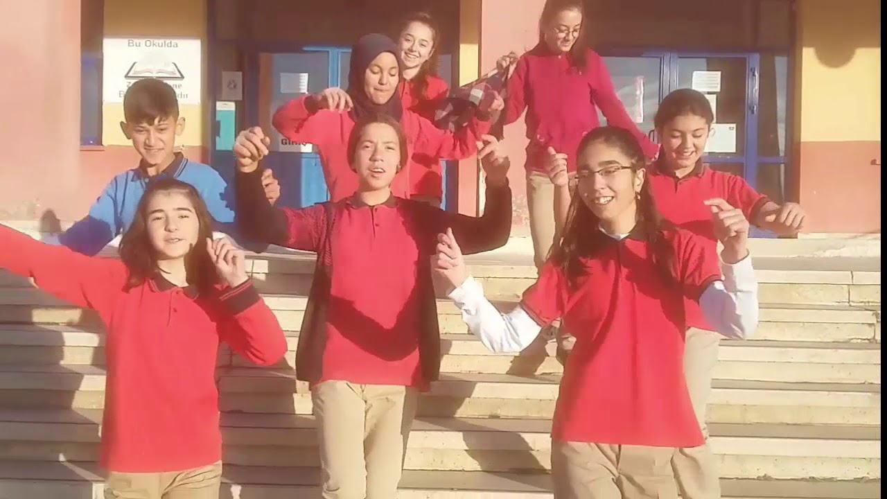 Sivas Kılavuz İMKB Ortaokulu Öğretmenler Günü Klibi