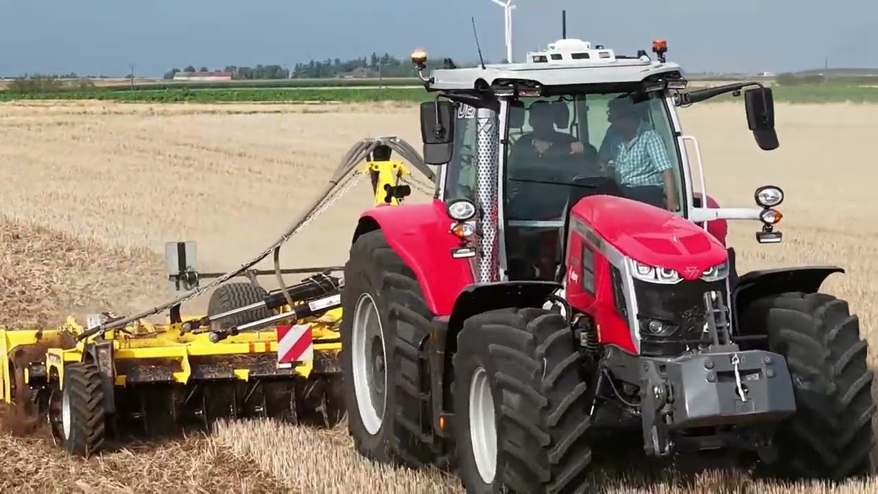 Démo déchaumage Bednar et Massey Ferguson des établissements Allezy