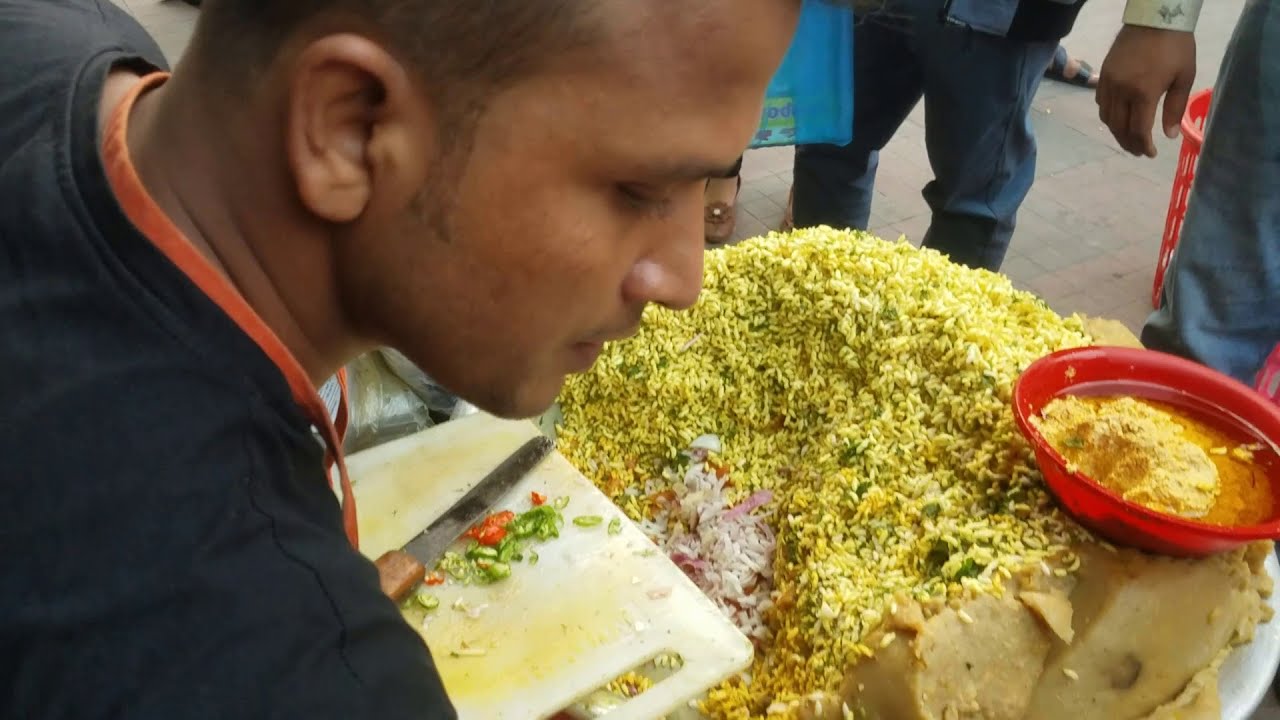 King of Jhal Muri || চোখের পানি ঝাল মুড়ি || Dhaka new market || very popular Street food Jal muri.