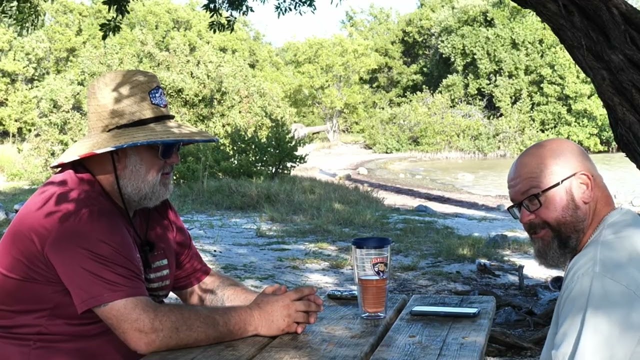 Lazy Rooster Key Lime Pie Taste Test 🍋🌴 | Midway Café vs Trading Post