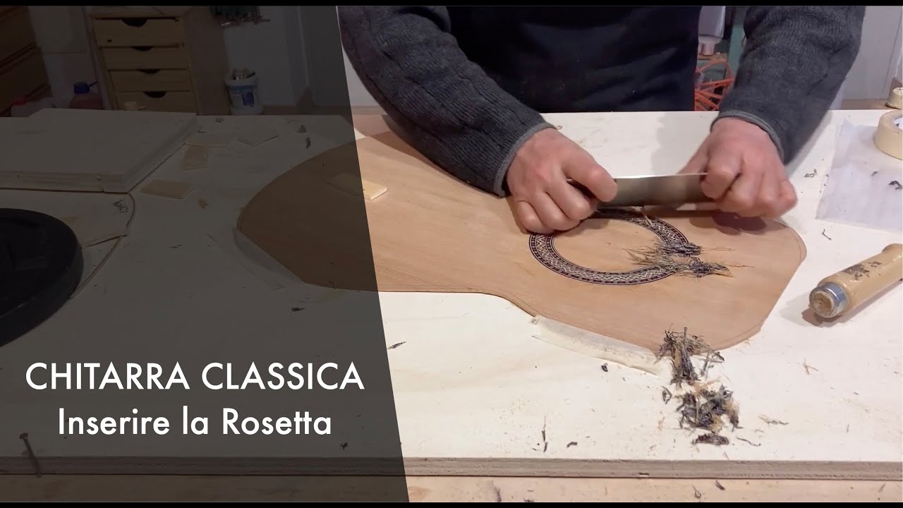 Inserire la rosetta sulla tavola armonica