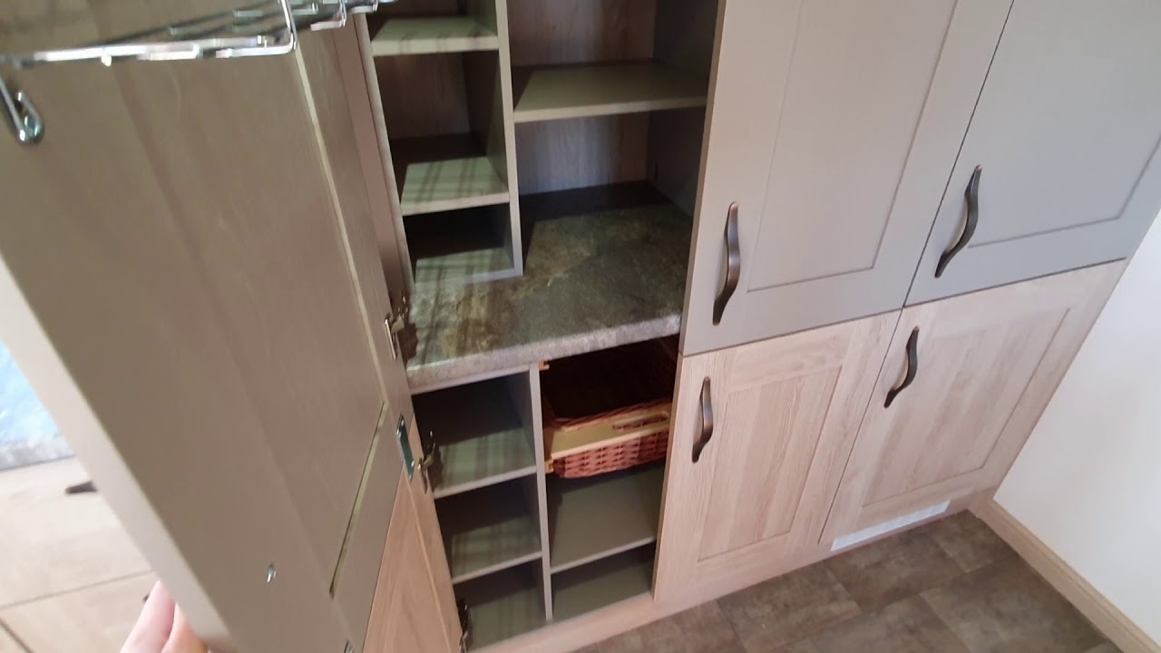 Abi Beaumont - £67'995 - 2019 Model - New