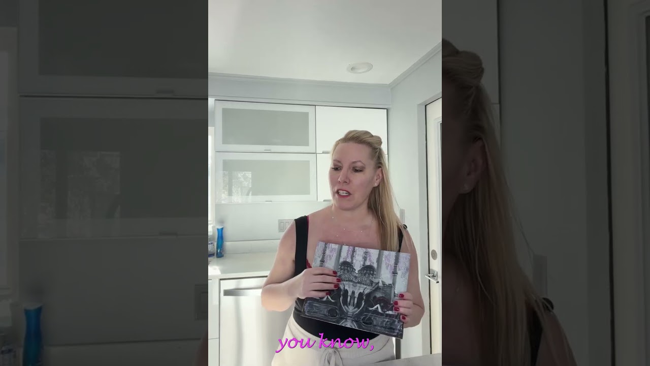 Women Entrepreneurs Collaborating because I need Book Sales!