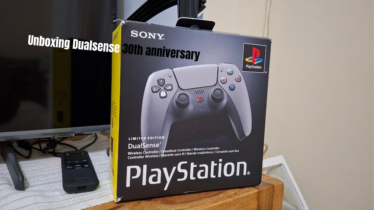 Unboxing Dualsense 30th anniversary