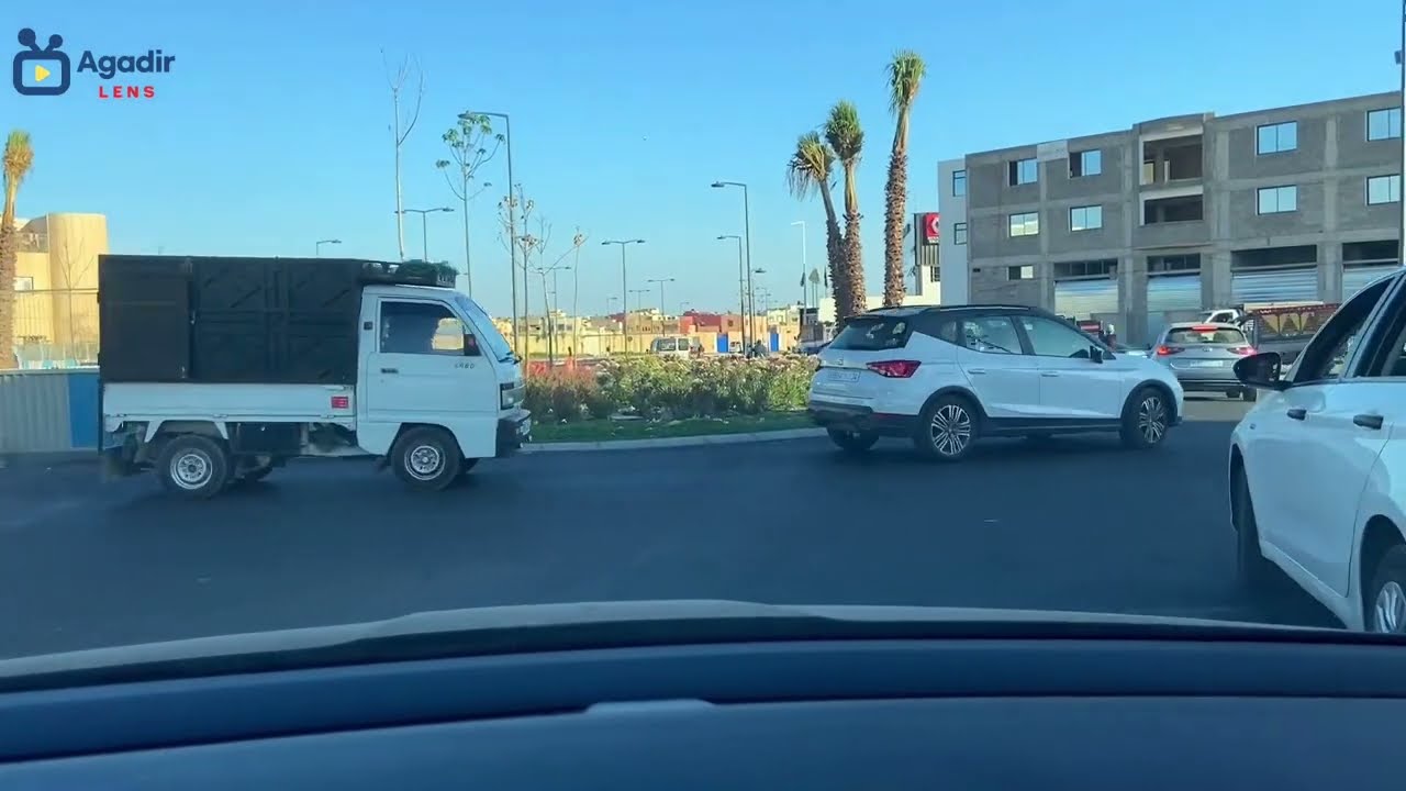 جولة  بالمسيرة والسلام بمدينة اكادير الى تيكوين
