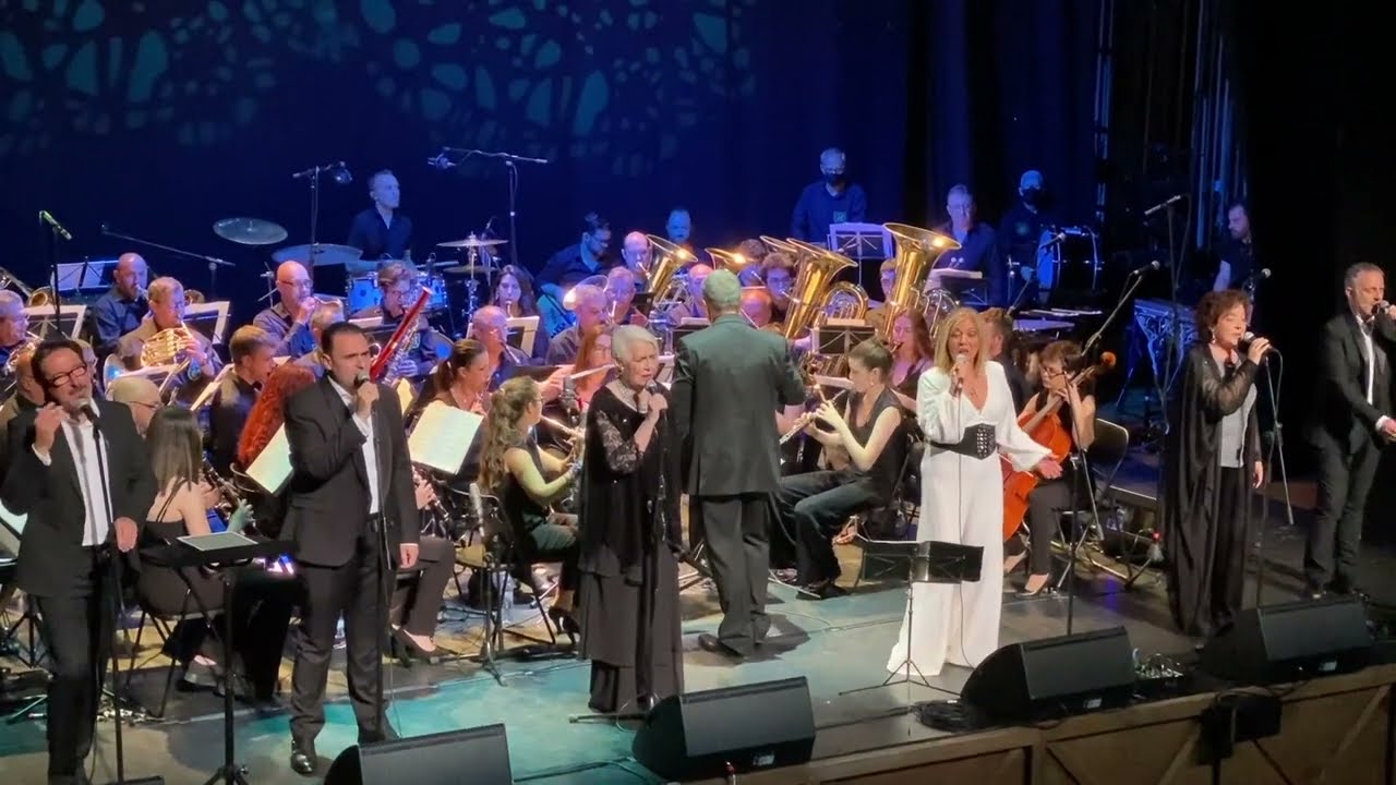 Mocedades Sinfónico en La Latina