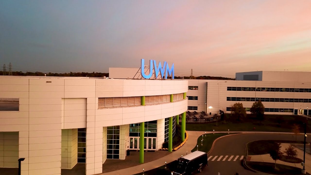 UWM Careers | The Rise To #1