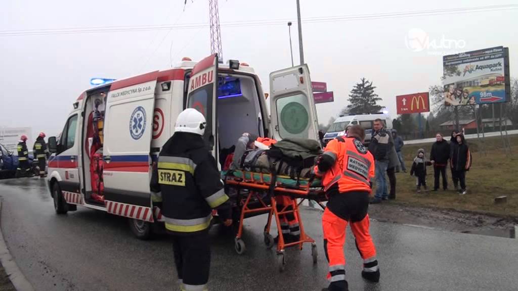 Wypadek na DK 60 z udziałem trzech pojazdów (aktualizacja)
