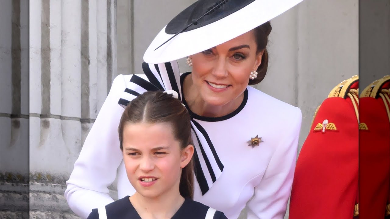 Kate's Body Language With Charlotte Says A Lot