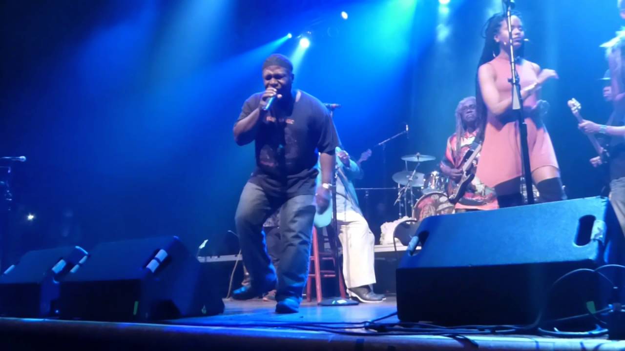 George Clinton & Parliament Funkadelic - (Not Just) Knee Deep (Houston 04.21.16) HD