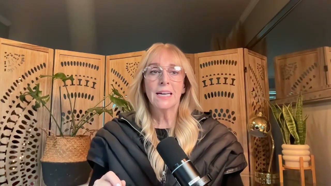 5 Ways to Build Emotional Resilience in Your Tween When They Push Back Constantly | Single Parent