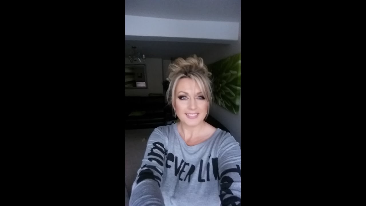 EASY HAIR UP WITH GLAMARAMA (DANCING WITH THE STARS) HAIR PIECES