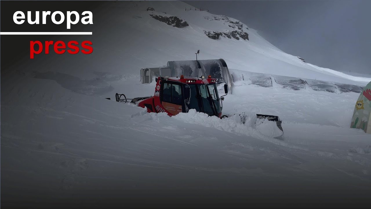 Sierra Nevada amanece con remontes enterrados por la acumulación de nieve