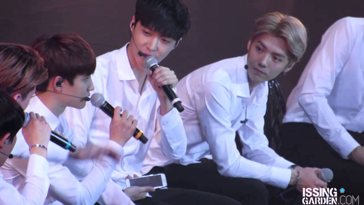 【IsSing Garden】140817 Talk LAY Focus - Samsung Galaxy Music Festival in Nanjing China