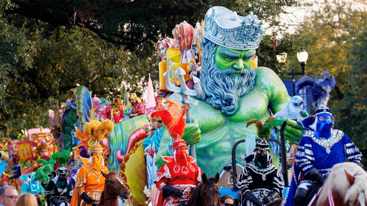 EN VIVO: El Rey del Carnaval encabeza el desfile de Rex durante el Mardi Gras en Nueva Orleans