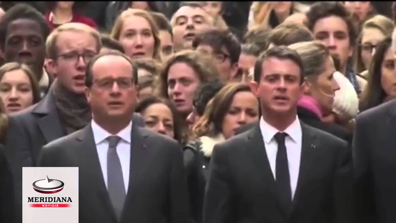 Hollande alla Sorbona: un minuto di silenzio e poi intonata la Marsigliese