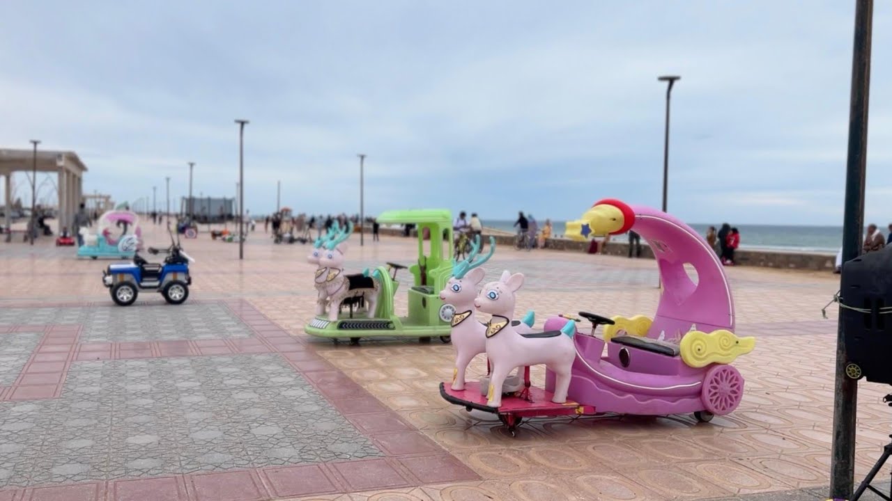 أجواء رائعة بكورنيش مدينة بوجدور