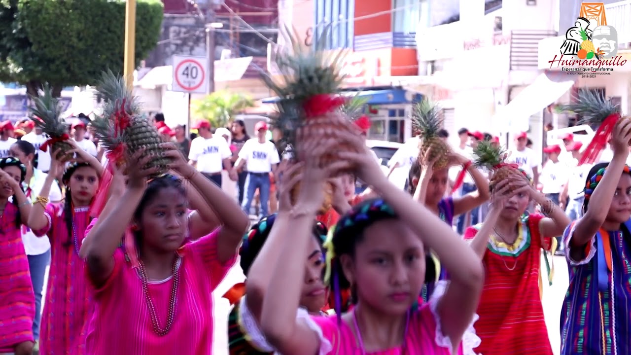 Celebran el desfile en Huimanguillo con estampas históricas de la Revolución Mexicana