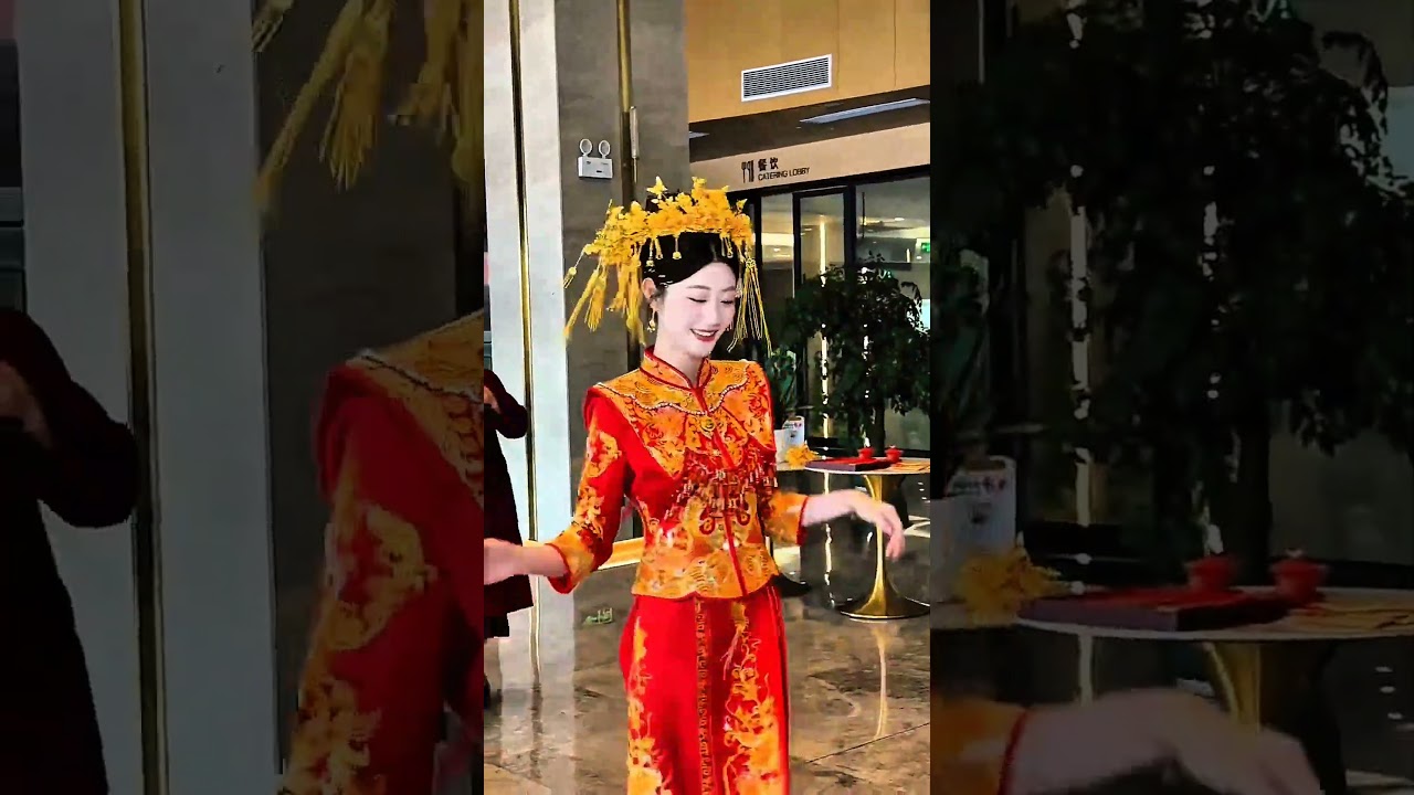 Traditional Chinese Wedding Dress | Charming Bridal Look 👰✨