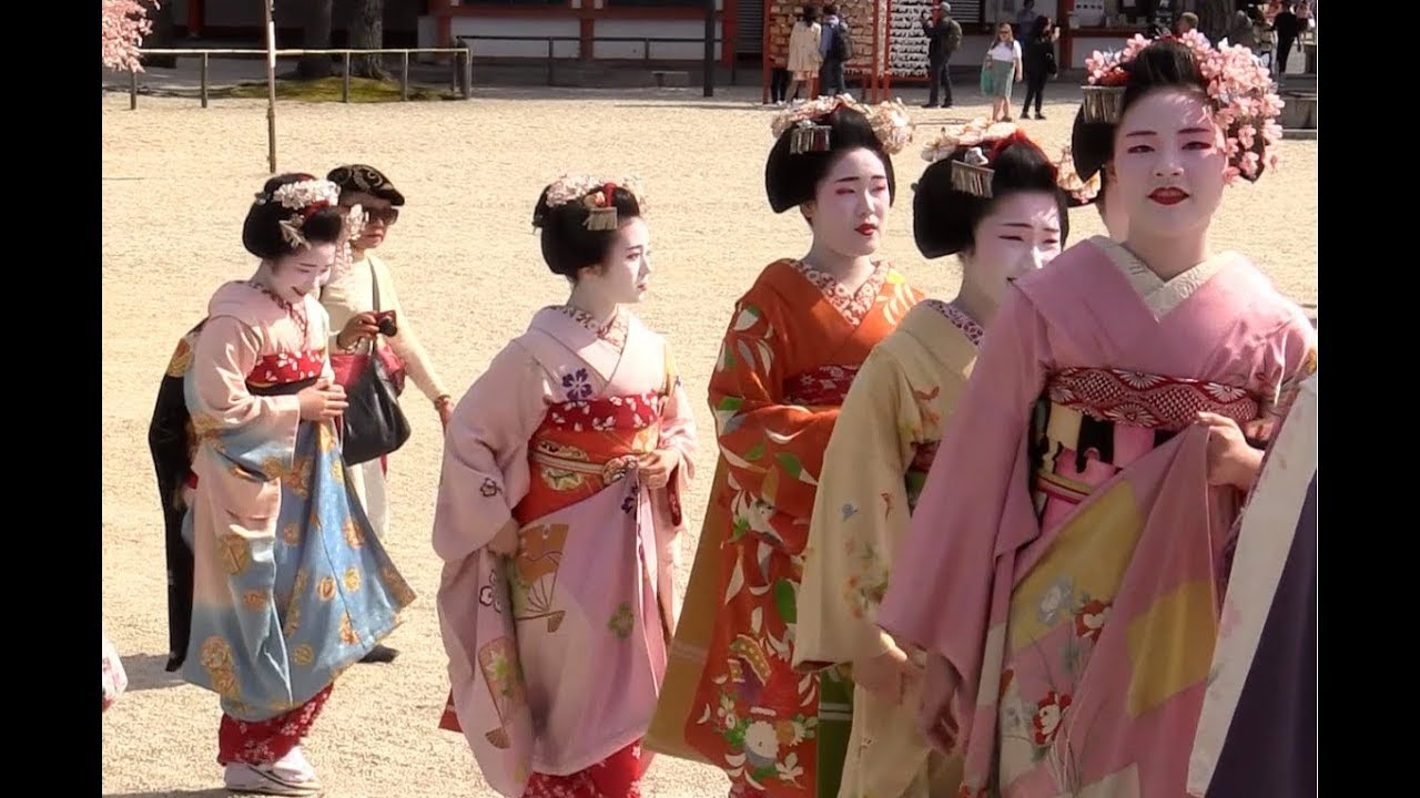 平安神宮で舞妓さんの奉納演舞 2019.4.16 Geisha/Kyoto,Japan 例祭翌日祭