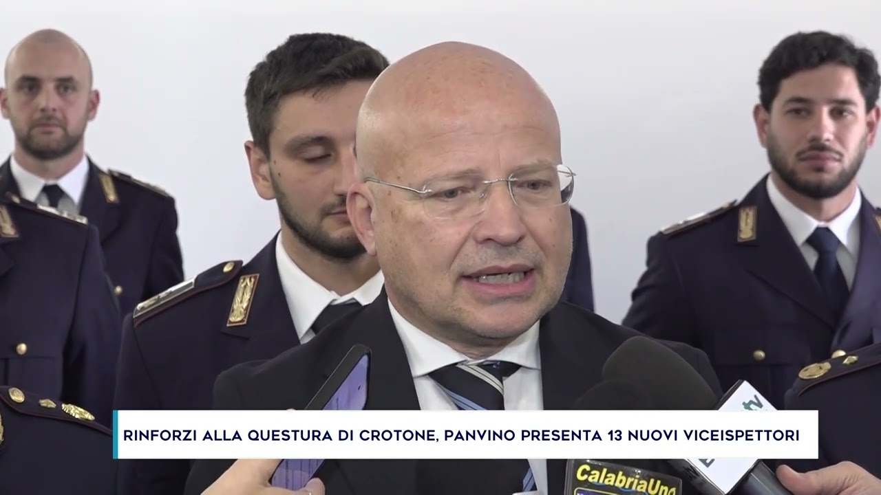 RINFORZI ALLA QUESTURA DI CROTONE, PANVINO PRESENTA 13 NUOVI VICEISPETTORI