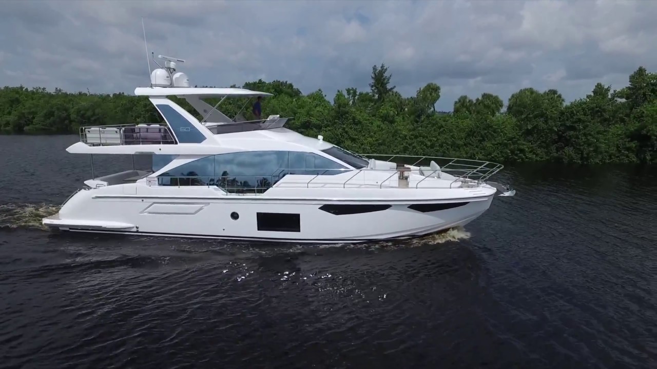 2018 Azimut 60 Flybridge Yacht For Sale at MarineMax Fort Myers