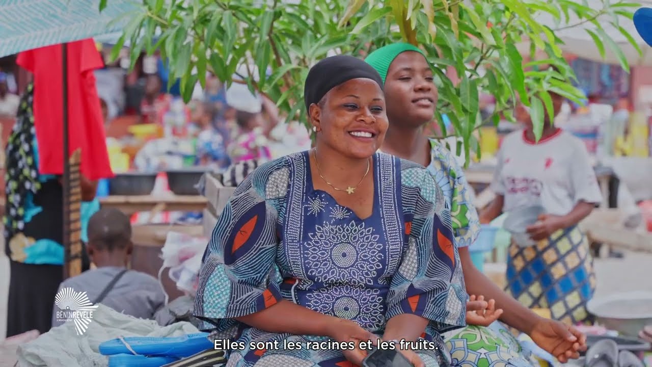 DEBOUT , FEMME DU BENIN , UN DOCUMENTAIRE QUI REND COMPTE DE LA PROMOTION GENRE SOUS TALON