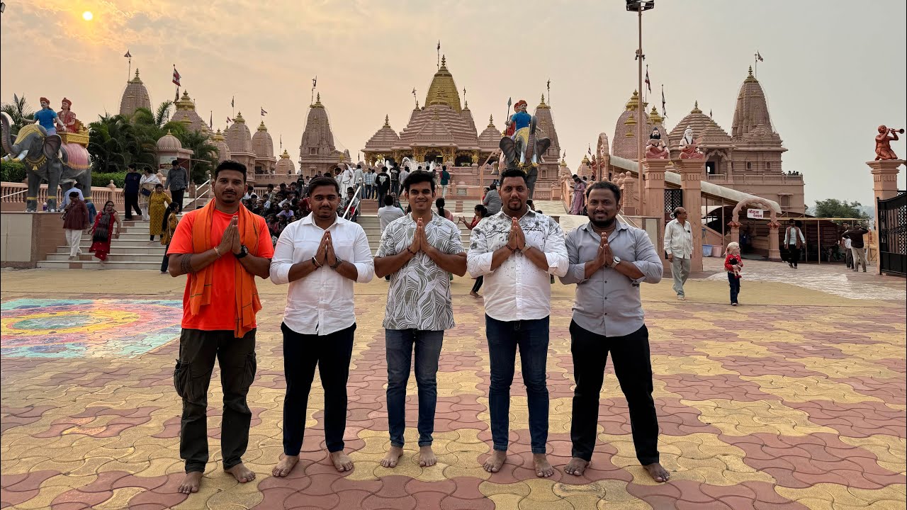 दर्शन कुबेर भंडारी ! With brothers 