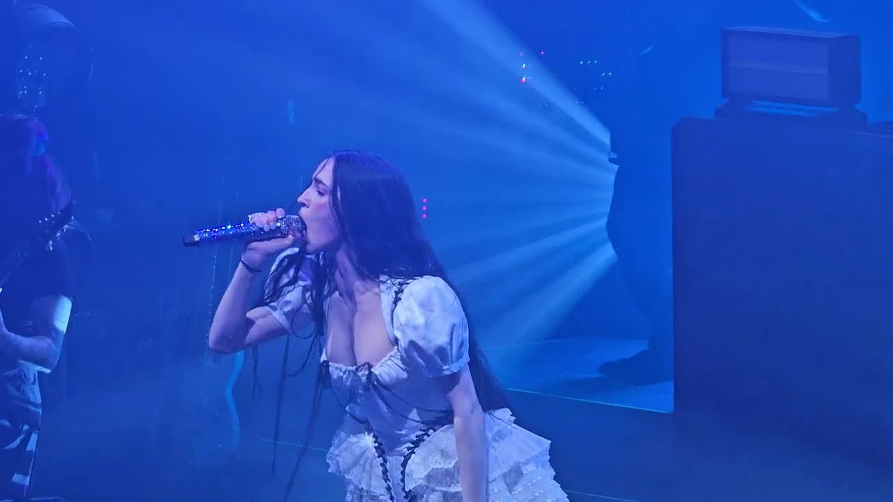 Poppy - they're all around us (Live in Manchester, 6/3/2026)