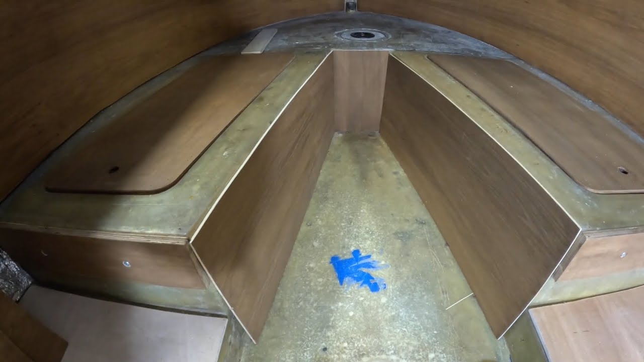 BOAT EXTRAS :- CLIP 16