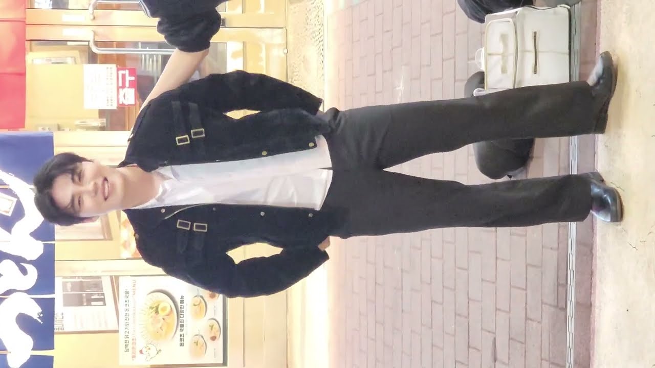 OneOf#원오브 HongDae#홍대 Busking#버스킹 20260118 201008 1