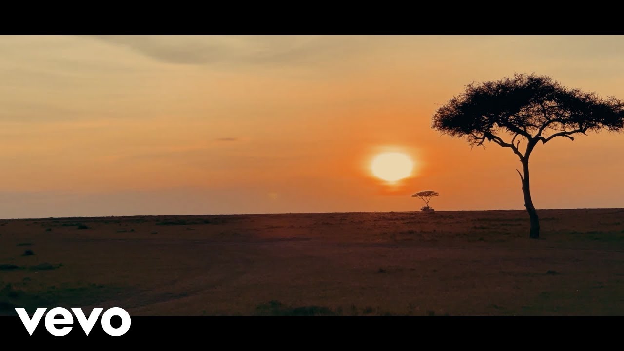 MaWayy - Moon And Back ft. Wagathoni
