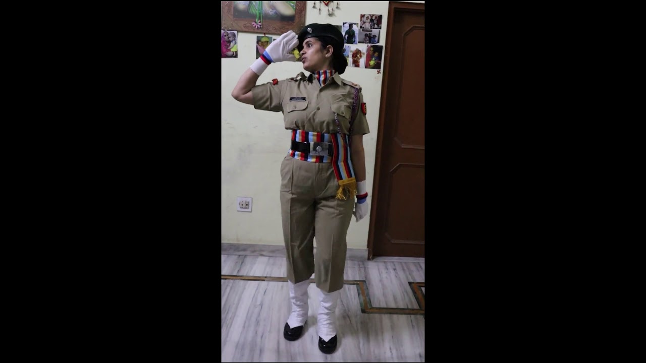 How to Salute while doing march past in NCC || Salute practice in full Ceremonial Dress in NCC