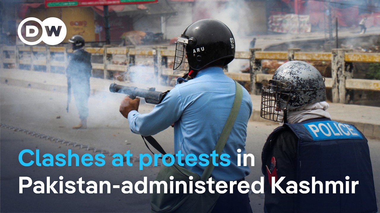 Furious demonstrators are demanding an end to the political elite's lucrative benefits | DW News