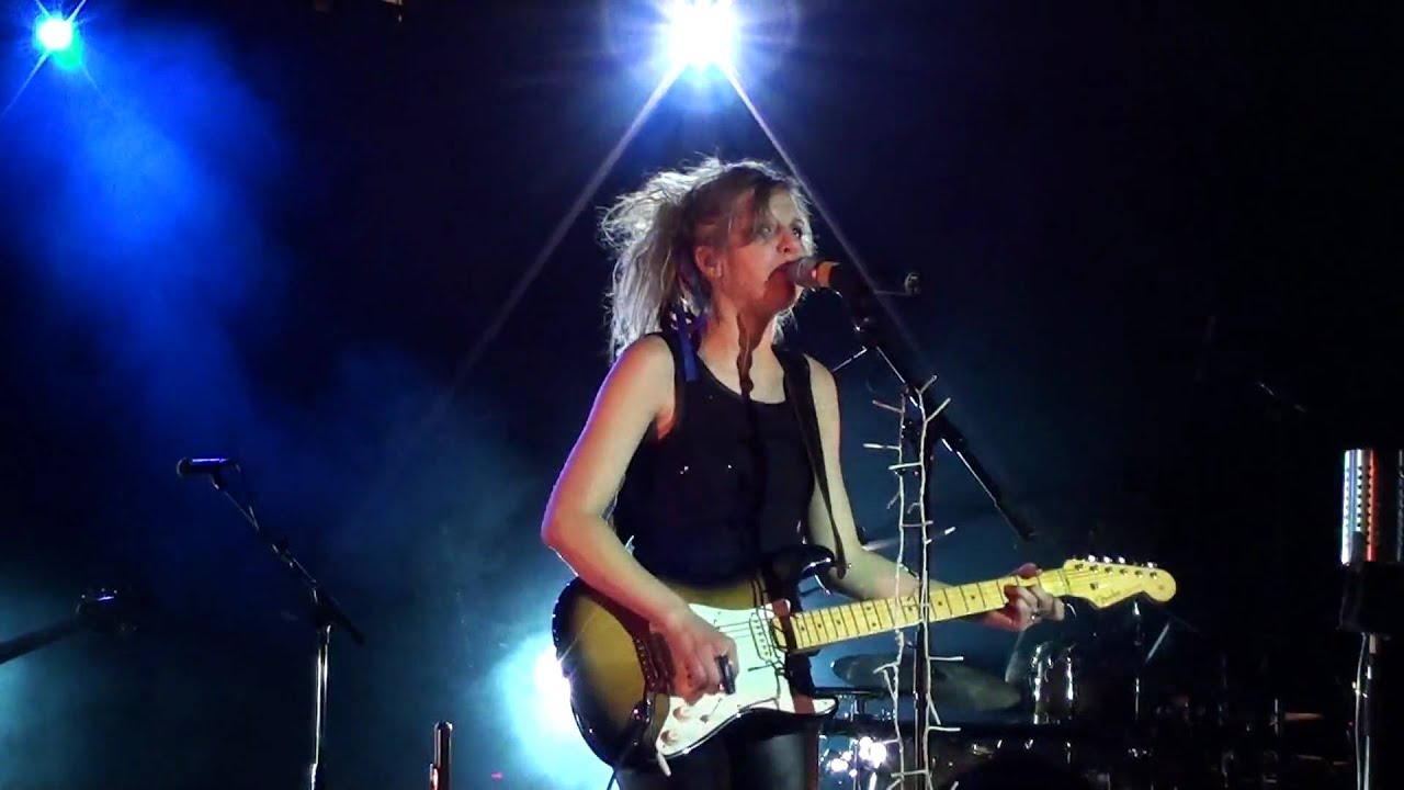 Amandine Bourgeois - Knockin’ on Heaven's Door - Contes 08-07-10