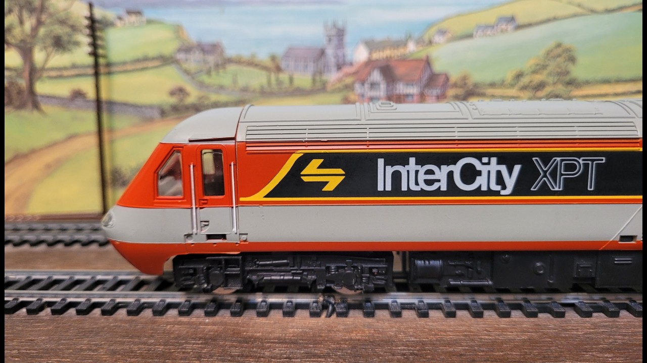 Hornby Australian InterCity XPT