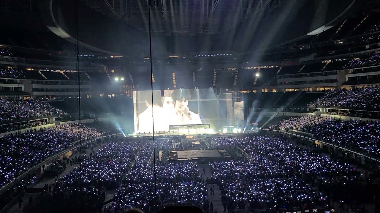 BTS Day 1 at SoFi Stadium (ON)