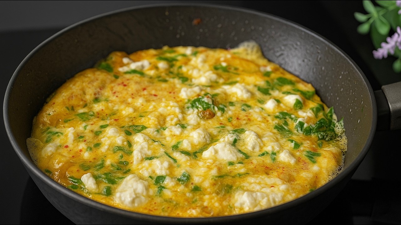 Einfaches Omelett-Rezept – Nur 3 Eier & Spinat benötigt