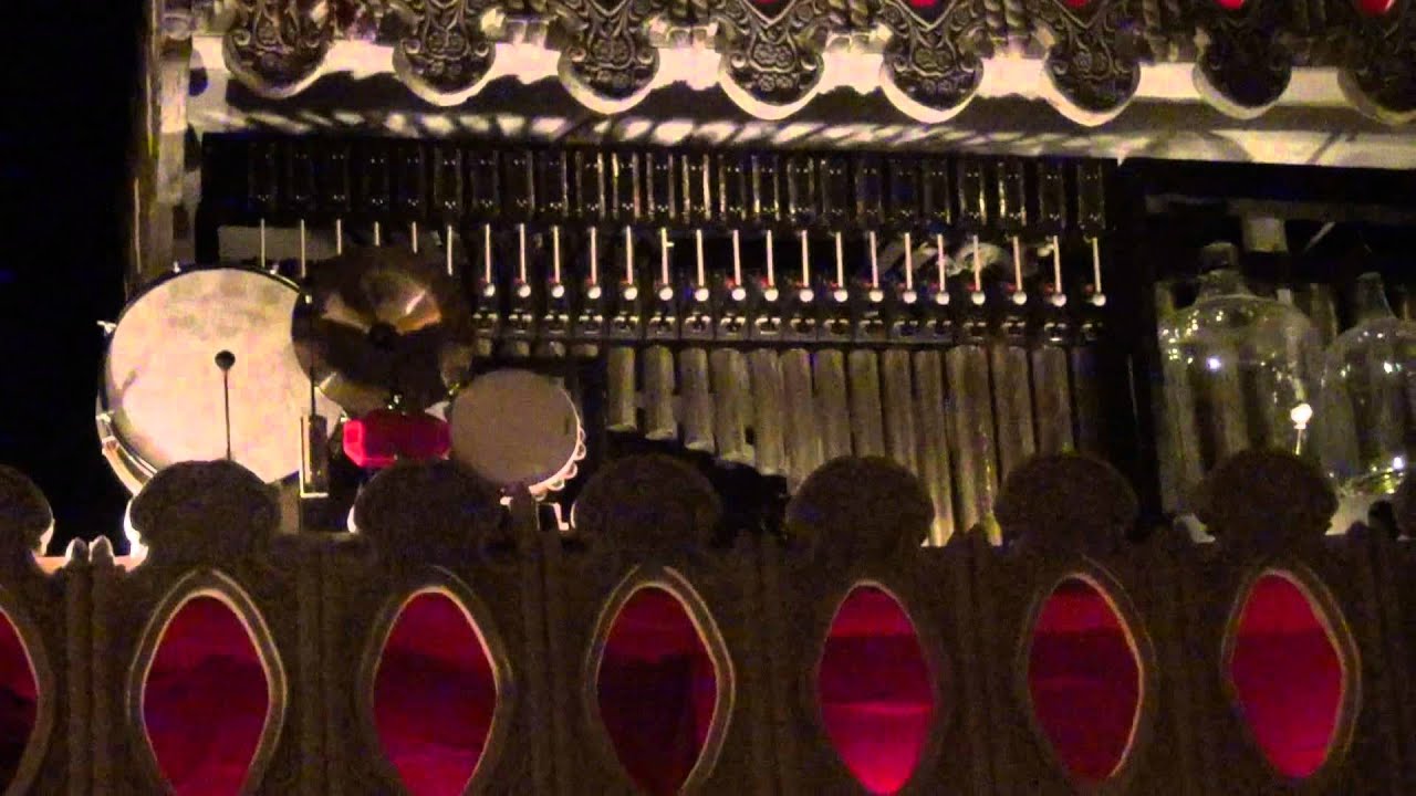 Self Played Music at House on the Rock Resort WI