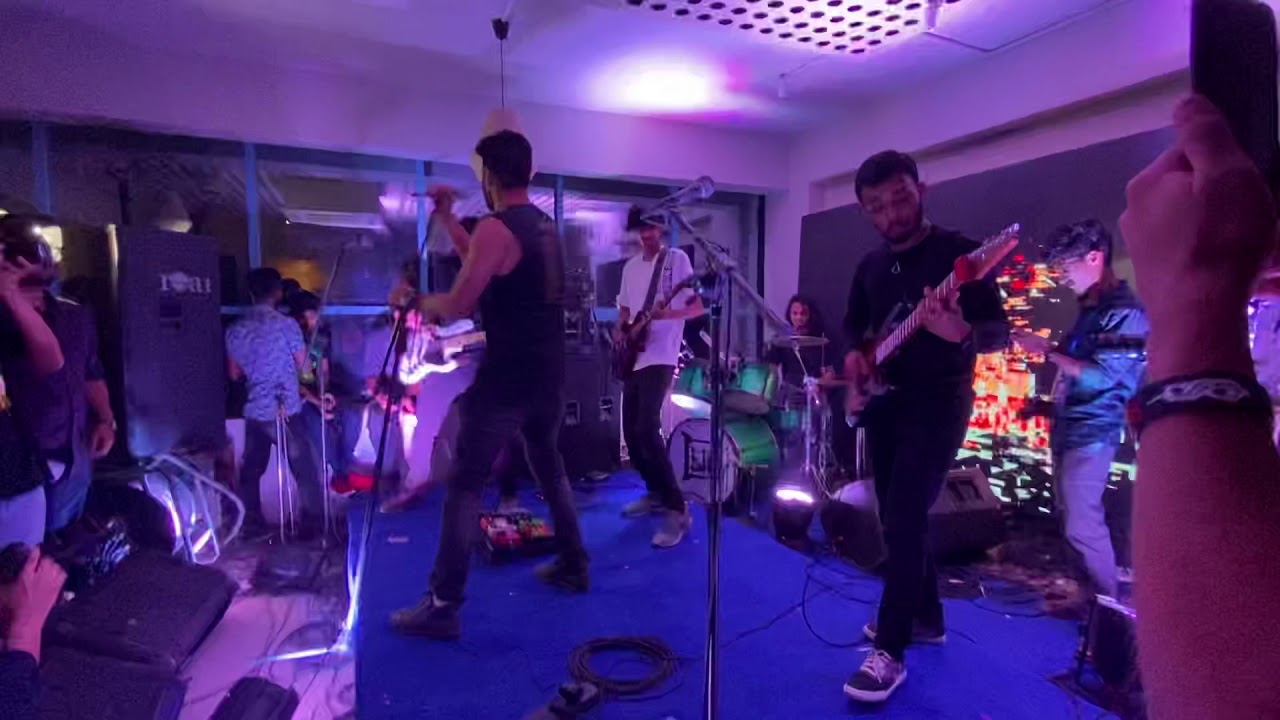 Arekta Rock Gaan- Live (Arekta Rock Band)