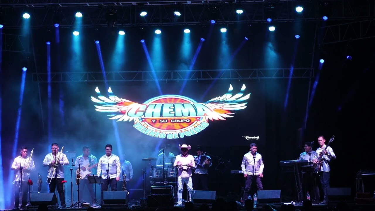 Tuve una Novia, Esta Llorando mi corazon ·  Chema y su grupo talento de Pueblo EN VIVO