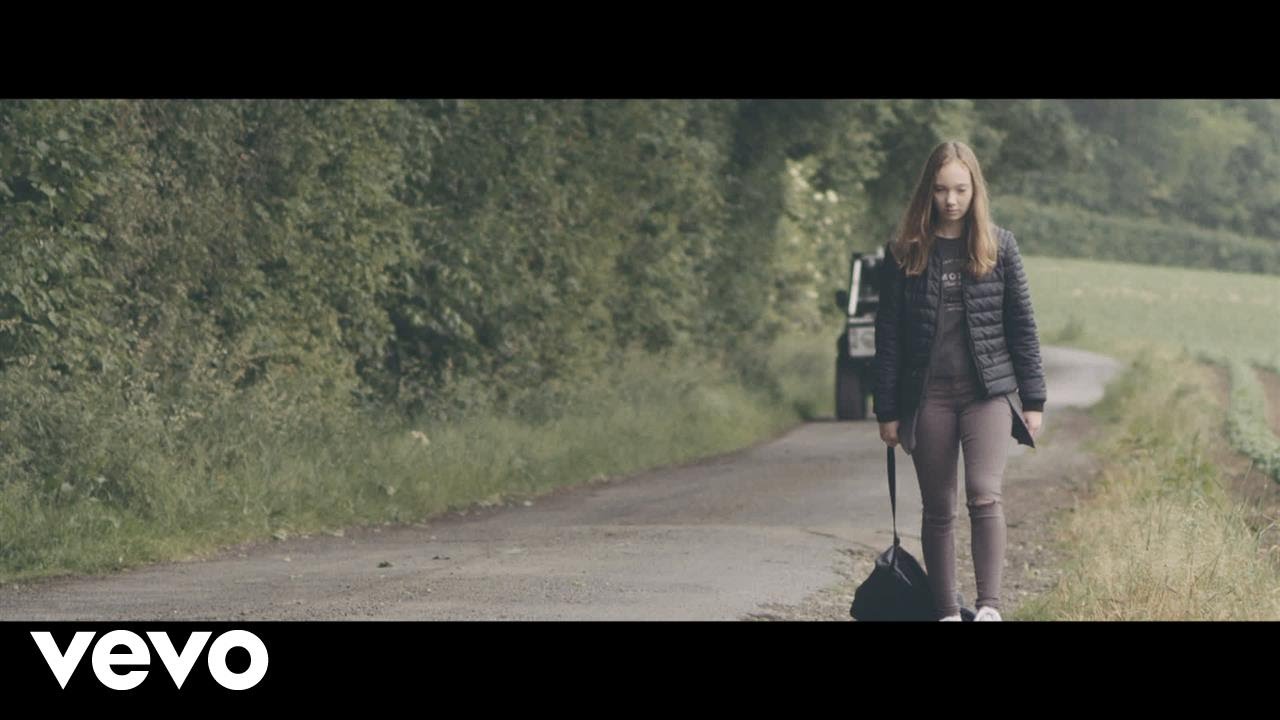 Hazerka - Incompatible ft. Sharone Ouazan