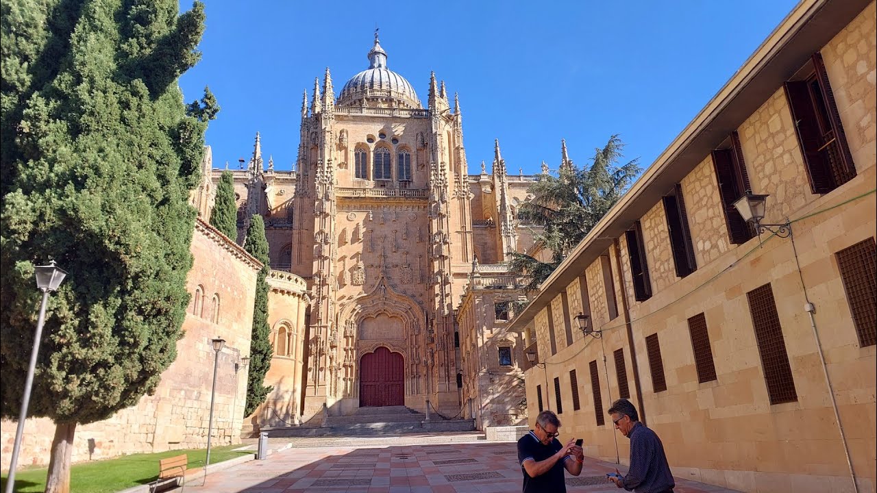 Episode 5 - Camino de Santiago, Via de la Plata and Camino Sanabrés Sept/Oct 2022