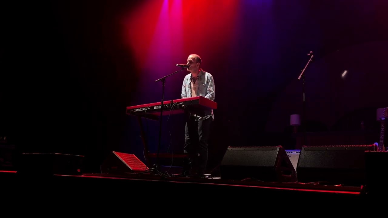Smiling in Your Sleep (Theo Katzman) [MGM Music Hall]