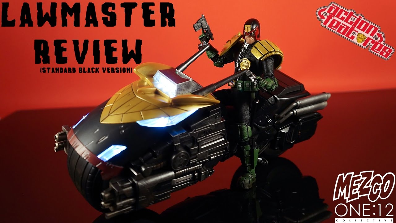 Mezco One:12 Collective Judge Dredd Lawmaster Review Black 2000 AD 1/12 Toy Talk Action Features